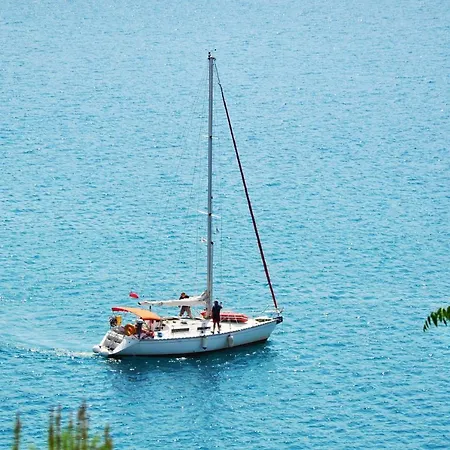 Charming Santorini 2 Bedrooms Premium Private Heated Pool * Περίσσα