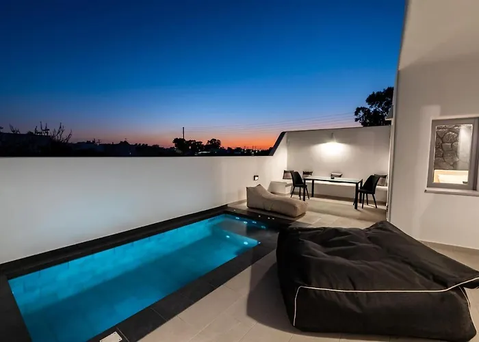 Charming Santorini 2 Bedrooms Premium Private Heated Pool Villa *