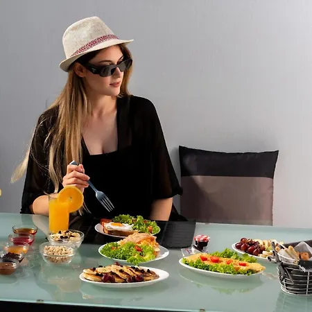 Charming Santorini 2 Bedrooms Premium Private Heated Pool 别墅 *