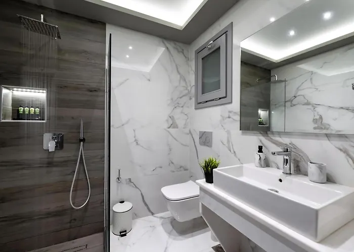 Charming Santorini 2 Bedrooms Premium Private Heated Pool * Períssa